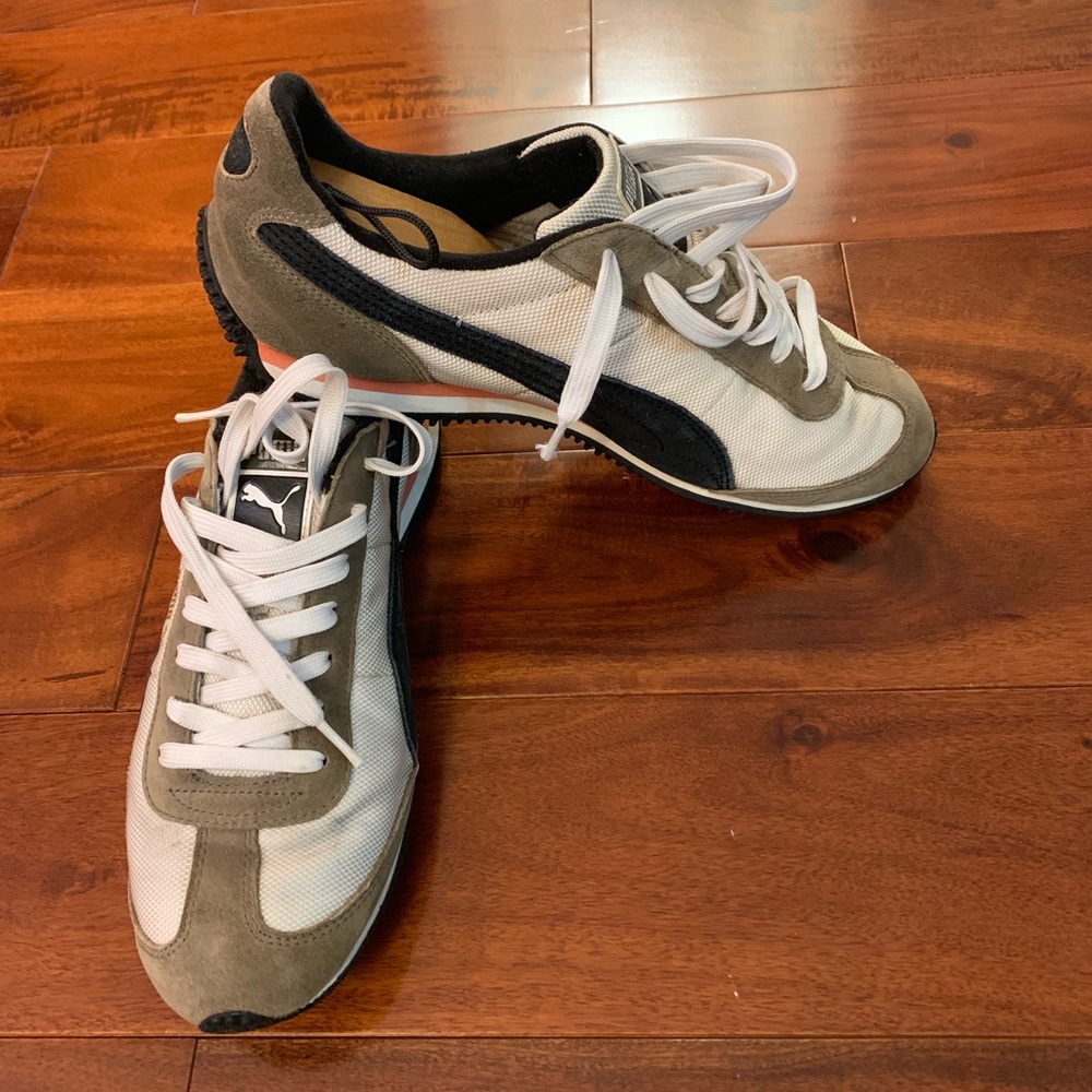 PUMA Speeder - Sneaker Shampooed inside and out.